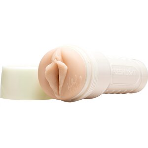 Fleshlight Girls Maitland Ward Thumb 4